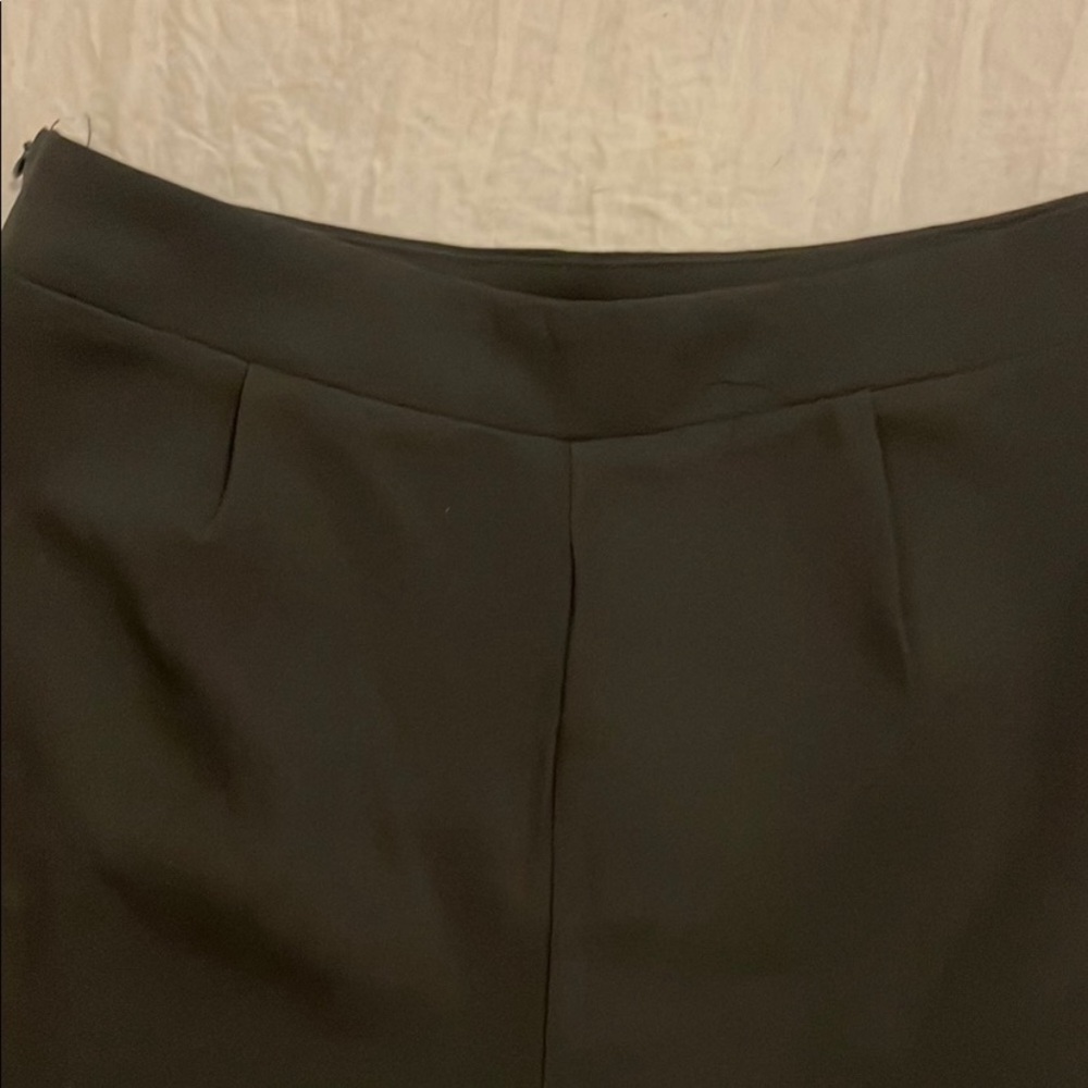SHEIN Elegant Black Women's Bermudas - Picture 5 of 6
